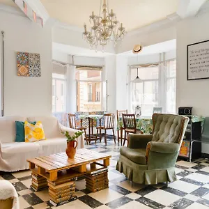 vintage-flat-malaga-gran-piso-para-grupos.es-andalucia.com/